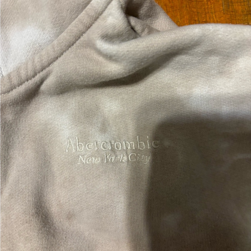 Sweater - Picture 3 of 3
